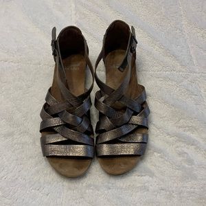 Dansko Gold Vivian Strappy Gladiator Sandals Size 38